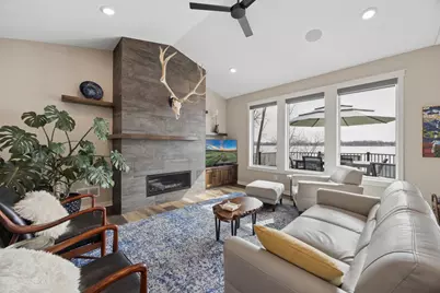 6824 W Shadow Lake Drive, Lino Lakes, MN 55014 - Photo 9