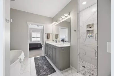 6824 W Shadow Lake Drive, Lino Lakes, MN 55014 - Photo 23