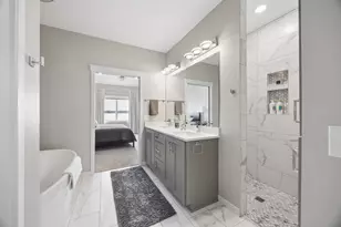 6824 W Shadow Lake Dr, Lino Lakes, MN 55014 - Photo 23