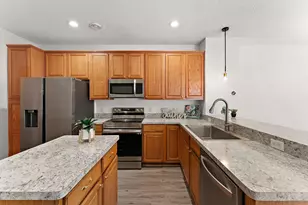 3515 Cherry Ln, Woodbury, MN 55129 - Photo 7