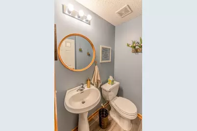 1586 Woodlynn Avenue #2, Maplewood, MN 55109 - Photo 5