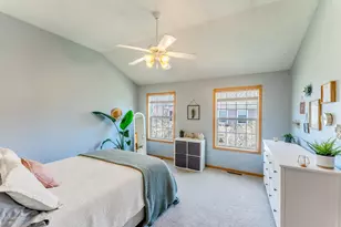 1586 Woodlynn Ave, Maplewood, MN 55109 - Photo 9