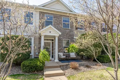 1586 Woodlynn Avenue #2, Maplewood, MN 55109 - Photo 1