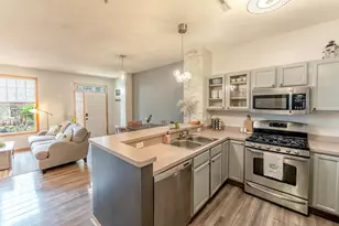 1586 Woodlynn Ave, Maplewood, MN 55109 - Photo 3