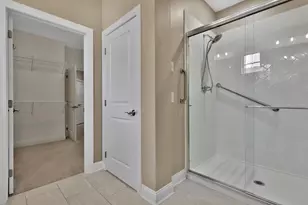 5042 Dale Ridge Rd, Woodbury, MN 55129 - Photo 35