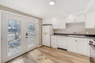 37506 Eaglewood Ave, North Branch, MN 55056 - Photo 3