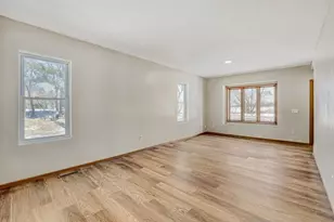 37506 Eaglewood Ave, North Branch, MN 55056 - Photo 5