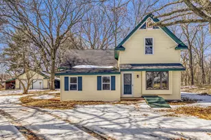 37506 Eaglewood Ave, North Branch, MN 55056 - Photo 1