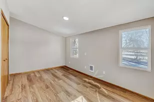 37506 Eaglewood Ave, North Branch, MN 55056 - Photo 11