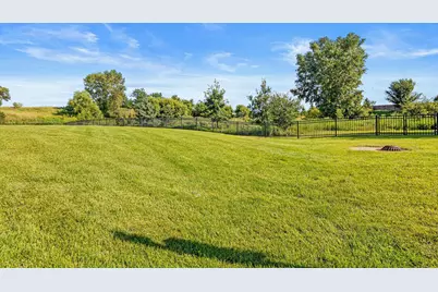9538 Scott Circle N, Brooklyn Park, MN 55443 - Photo 39