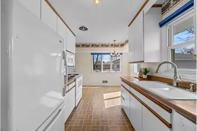 9107 12th Avenue S, Bloomington, MN 55425 - Photo 17