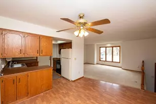 3080 Greenbrier St, Little Canada, MN 55117 - Photo 7