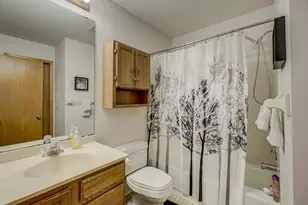 4745 Narvik Dr, Eagan, MN 55122 - Photo 5