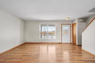 2880 Clover Ridge Dr, Chaska, MN 55318 - Photo 7