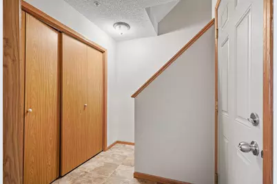 2880 Clover Ridge Drive, Chaska, MN 55318 - Photo 25