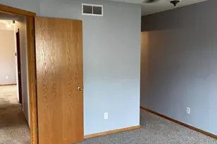 833 S Walnut St, Belle Plaine, MN 56011 - Photo 7