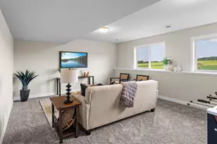 2017 Aster Ln, Mankato, MN 56001 - Photo 37