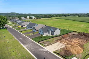 2017 Aster Ln, Mankato, MN 56001 - Photo 49