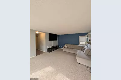 5011 Vera Cruz Avenue N, Crystal, MN 55429 - Photo 7