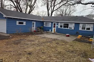 5011 Vera Cruz Ave N, Crystal, MN 55429 - Photo 1