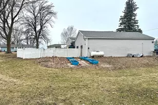 607 Main St, Hartland, MN 56042 - Photo 5