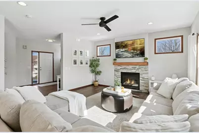 21421 Hytrail Circle, Lakeville, MN 55044 - Photo 9