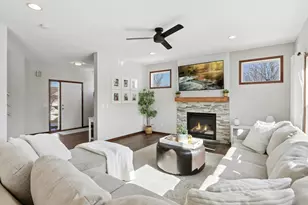 21421 Hytrail Cir, Lakeville, MN 55044 - Photo 9