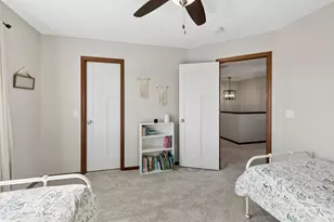 21421 Hytrail Cir, Lakeville, MN 55044 - Photo 23