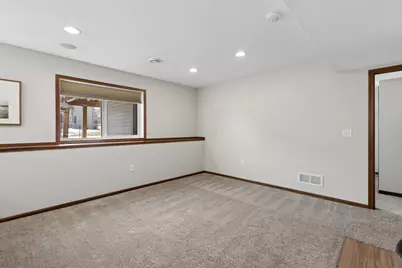 21421 Hytrail Circle, Lakeville, MN 55044 - Photo 35