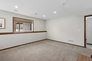 21421 Hytrail Cir, Lakeville, MN 55044 - Photo 35