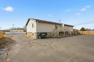 2269 11th Ave E, North Saint Paul, MN 55109 - Photo 3