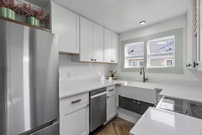 5233 Aldrich Avenue N, Minneapolis, MN 55430 - Photo 17