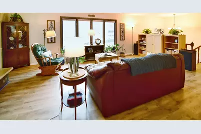 2615 Flandrau Street N, Maplewood, MN 55109 - Photo 5