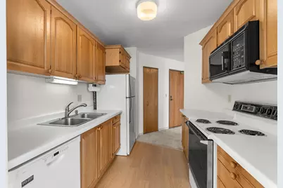 1425 W 28th Street #523, Minneapolis, MN 55408 - Photo 15