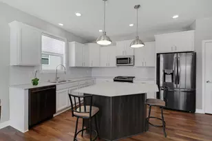 1216 Oak Tree Ct, Carver, MN 55315 - Photo 3