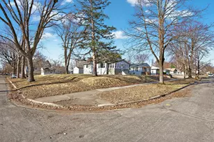 1952 Orange Ave E, Saint Paul, MN 55119 - Photo 39