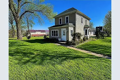 110 Mill Street W, Winthrop, MN 55396 - Photo 1