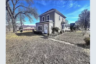 110 Mill Street W, Winthrop, MN 55396 - Photo 25