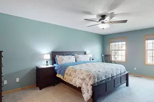 2413 Wilshire Ln NE, Rochester, MN 55906 - Photo 5