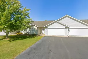 711 Cloud St NW, Bemidji, MN 56601 - Photo 1