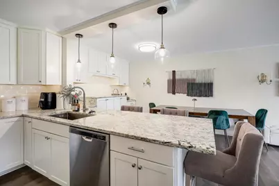 10511 Cedar Lake Road #212, Minnetonka, MN 55305 - Photo 5