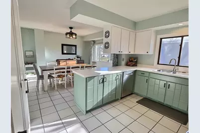 10105 32nd Avenue N, Plymouth, MN 55441 - Photo 9