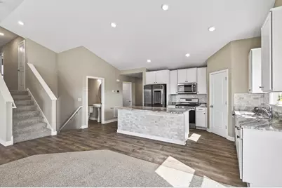 18099 Heirloom Court, Lakeville, MN 55044 - Photo 9