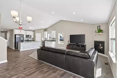 18099 Heirloom Court, Lakeville, MN 55044 - Photo 13