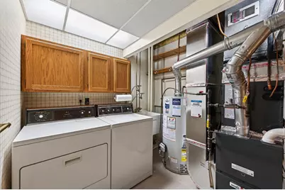 2199 Hallmark Avenue N, Oakdale, MN 55128 - Photo 27