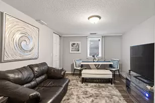 1609 Hillsboro Ave N, Golden Valley, MN 55427 - Photo 19