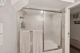 1609 Hillsboro Ave N, Golden Valley, MN 55427 - Photo 21