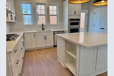 838 Woodlawn Avenue, Saint Paul, MN 55116 - Photo 9