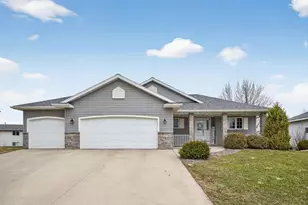 607 12th Ave NE, Stewartville, MN 55976 - Photo 3