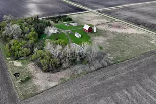 79955 360th St, Olivia, MN 56277 - Photo 23